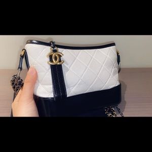 Meet your Posher, Nguyệt